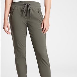 Athleta Trekkie North Jogger. Good used condition. 23” inseam.